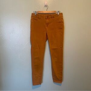 Maurices Gold Skinny Size M (27/28)